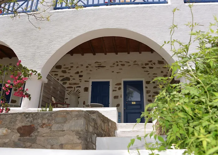 Ξενοδοχείο Lefkes Village Λεύκες