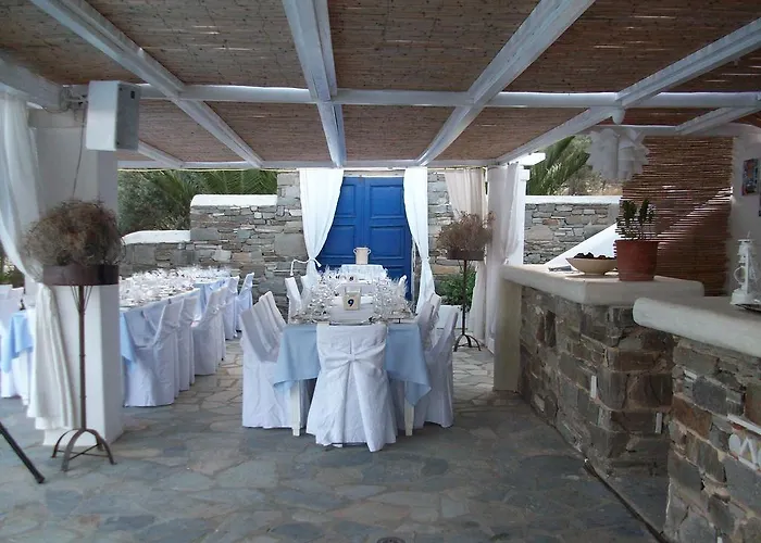 Ξενοδοχείο Lefkes Village Λεύκες