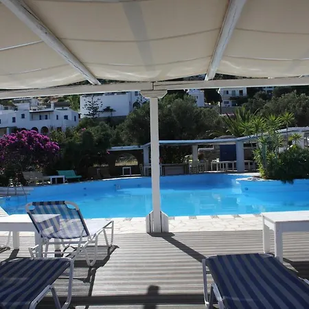 Ξενοδοχείο Lefkes Village 4*
