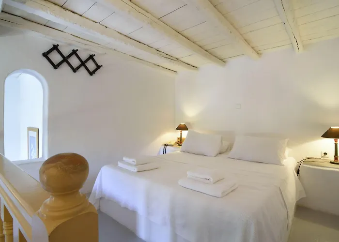 Lefkes Village Hotel 4*