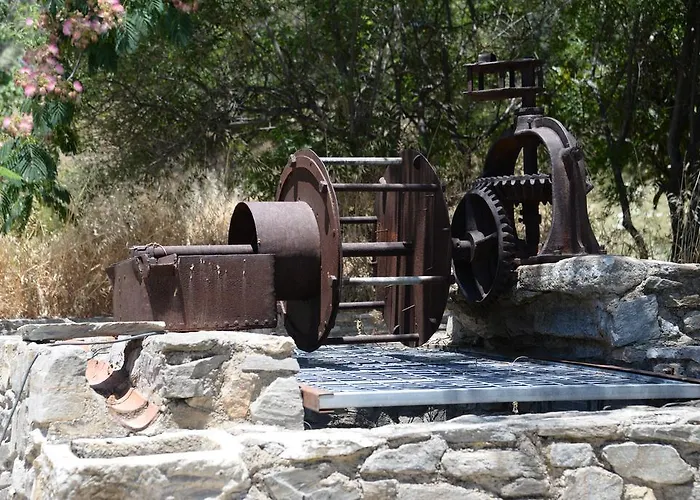 Hotel Lefkes Village 4*