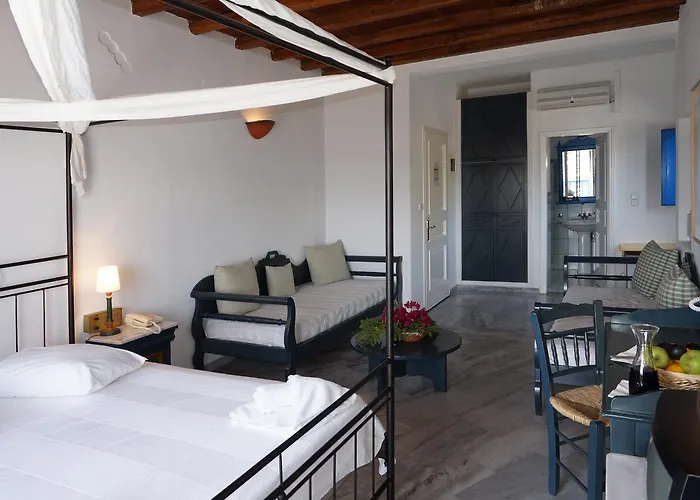 Hotel Lefkes Village